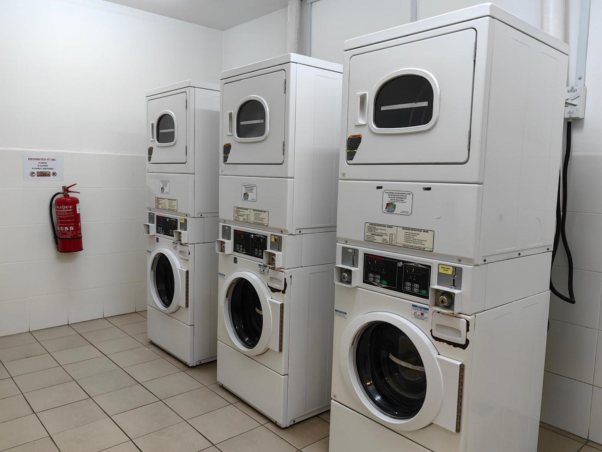 5 Changkat Bukit Bintang 5 Minutes To Alor Street Bukit Ceylon Klcc Pavilion 3r2b 10 Pax Pangsapuri